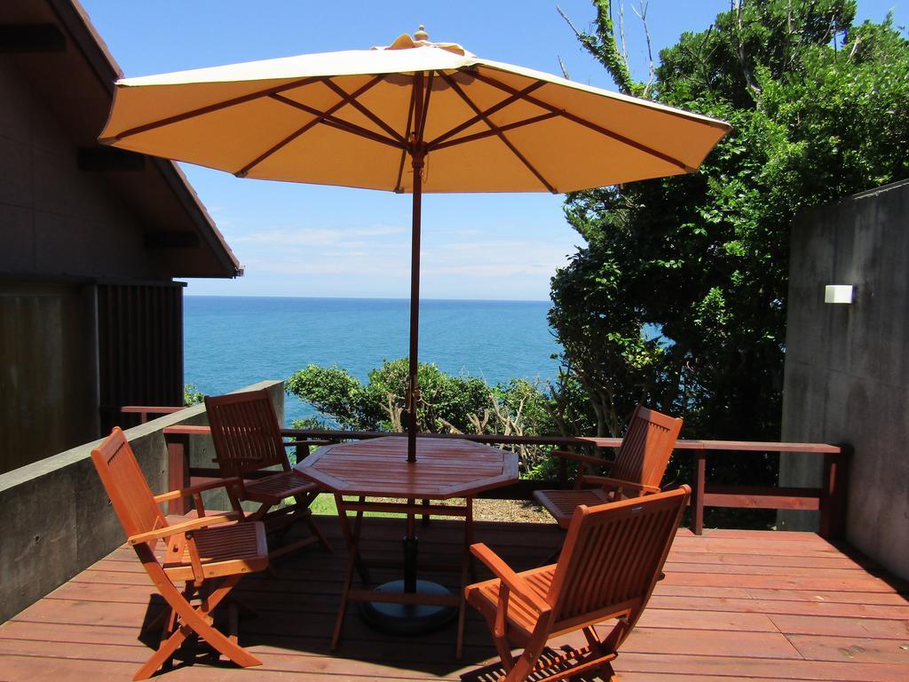Umitsubaki Hayama Hotel Asaragi Luaran gambar